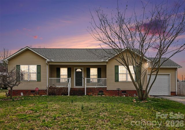 445 W Stokes Street, China Grove, NC 28023