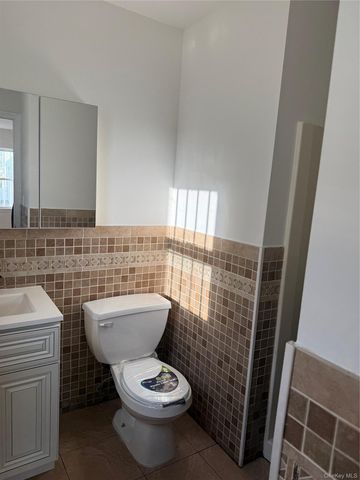 62-11 Burchell Road, Arverne, NY 11692
