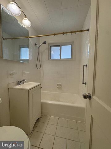 721 CRABB AVE, Rockville, MD 20850