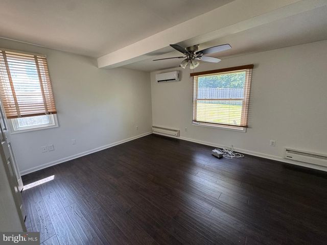 721 CRABB AVE, Rockville, MD 20850