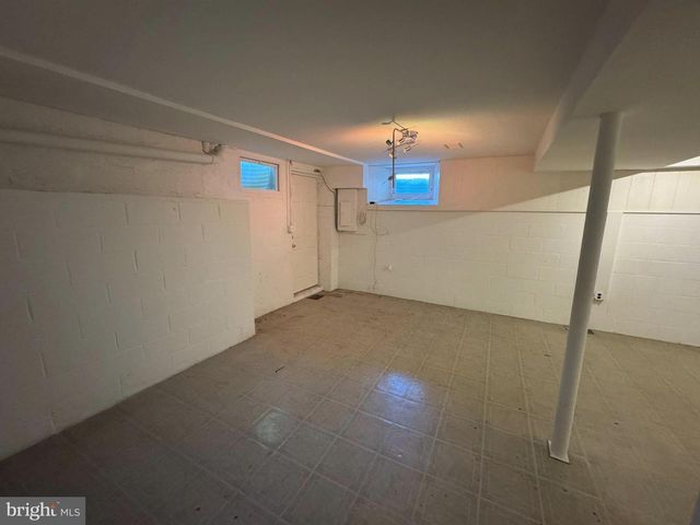 721 CRABB AVE, Rockville, MD 20850