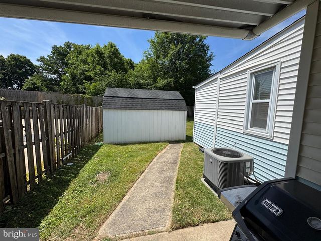 721 CRABB AVE, Rockville, MD 20850
