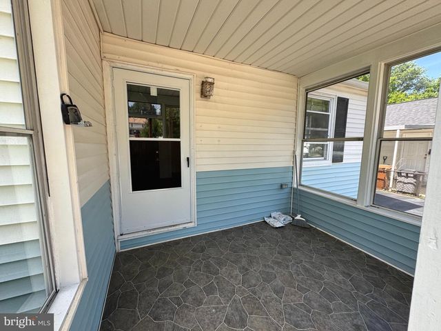 721 CRABB AVE, Rockville, MD 20850