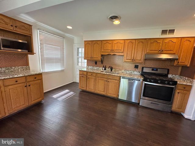 721 CRABB AVE, Rockville, MD 20850