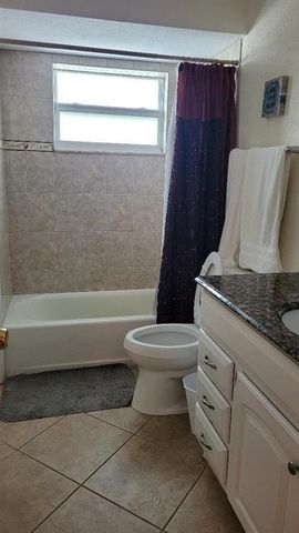 3531 NW 50th Avenue 610, Lauderdale Lakes, FL 33319