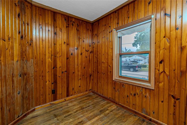 2731 Indianapolis Avenue, Des Moines, IA 50317