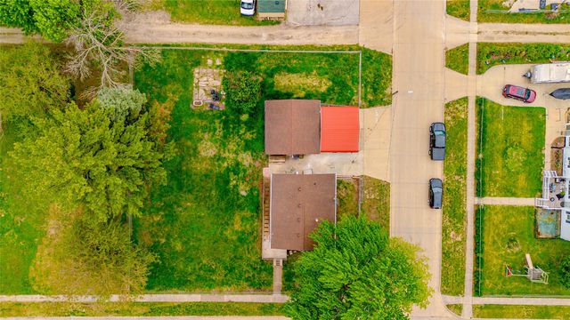 2731 Indianapolis Avenue, Des Moines, IA 50317