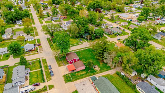 2731 Indianapolis Avenue, Des Moines, IA 50317