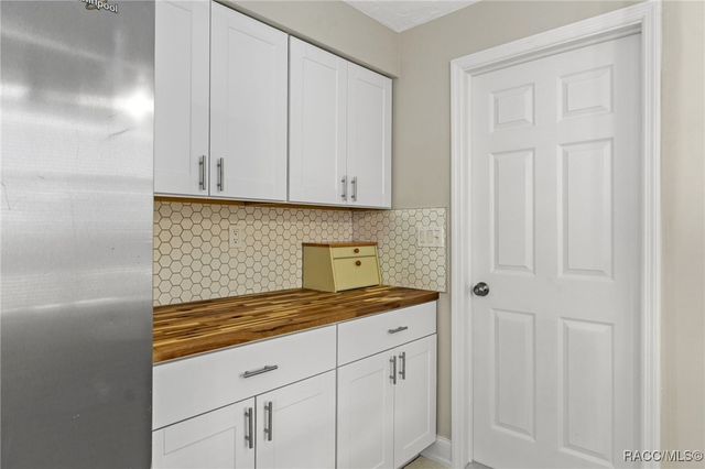 209 S Barbour Street, Beverly Hills, FL 34465