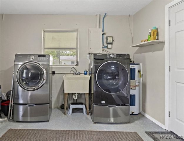 209 S Barbour Street, Beverly Hills, FL 34465