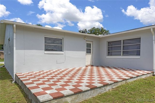 209 S Barbour Street, Beverly Hills, FL 34465