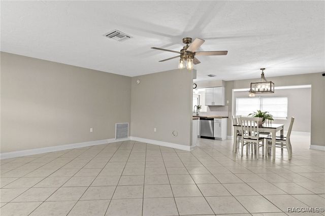 209 S Barbour Street, Beverly Hills, FL 34465