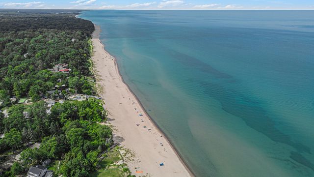 15577 Victor Road 4, Chikaming Twp, MI 49129