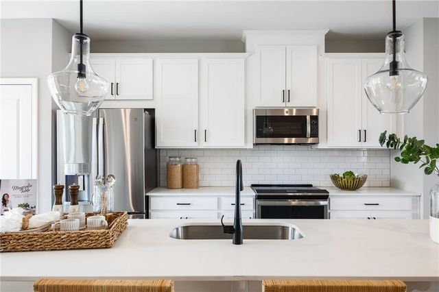 426 Herring Drive, Acworth, GA 30102