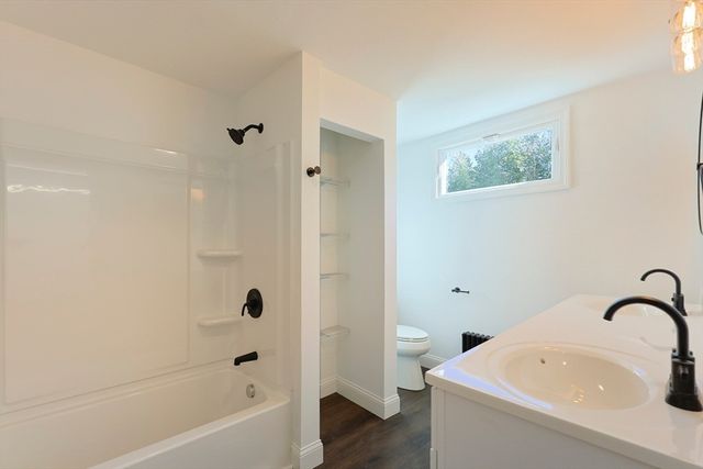 21 Irving St, Bellingham, MA 02019