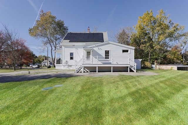 21 Irving St, Bellingham, MA 02019