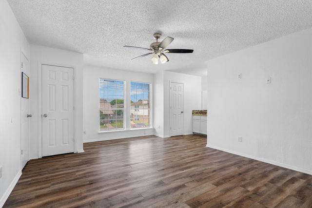 2205 Chase Court 5, Dalworthington Gardens, TX 76013