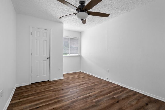 2205 Chase Court 5, Dalworthington Gardens, TX 76013