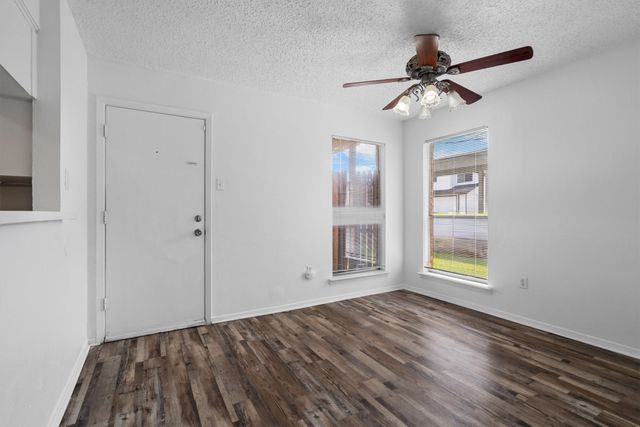 2205 Chase Court 5, Dalworthington Gardens, TX 76013