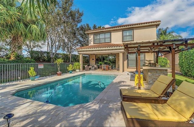 3402 Tigris LN, Naples, FL 34119