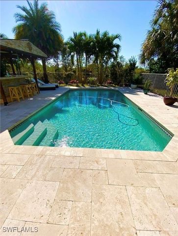 3402 Tigris LN, Naples, FL 34119