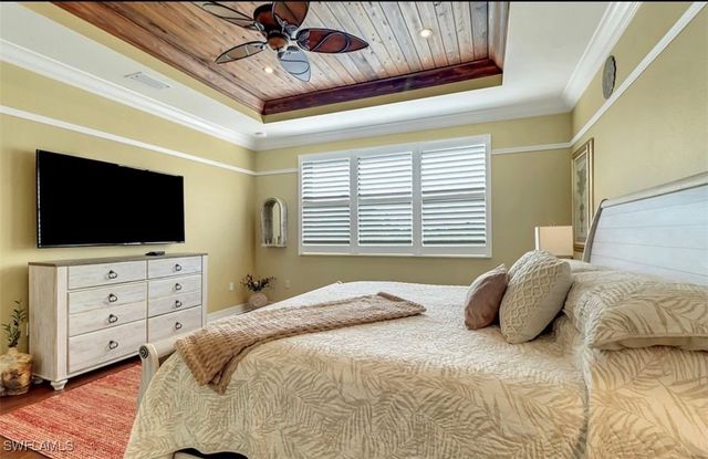 3402 Tigris LN, Naples, FL 34119