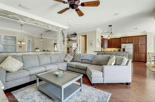 3402 Tigris LN, Naples, FL 34119