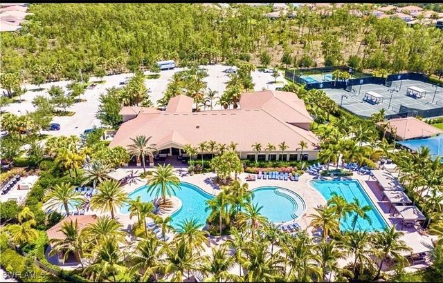 3402 Tigris LN, Naples, FL 34119