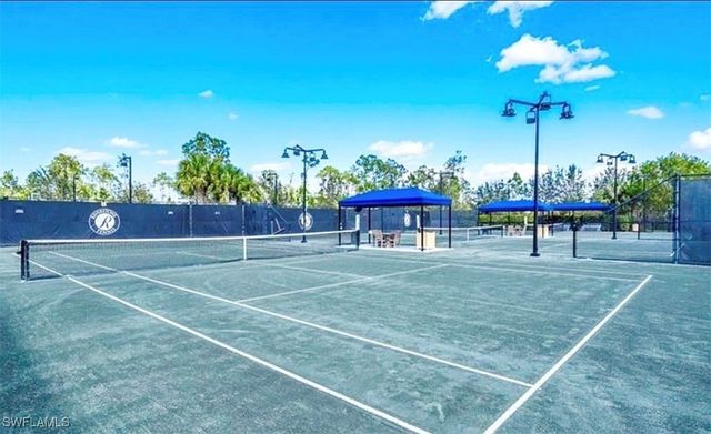 3402 Tigris LN, Naples, FL 34119