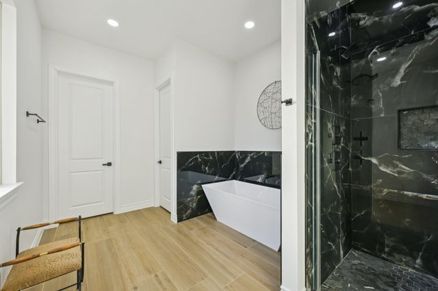 718 Weeping Willow Way, Magnolia, TX 77354