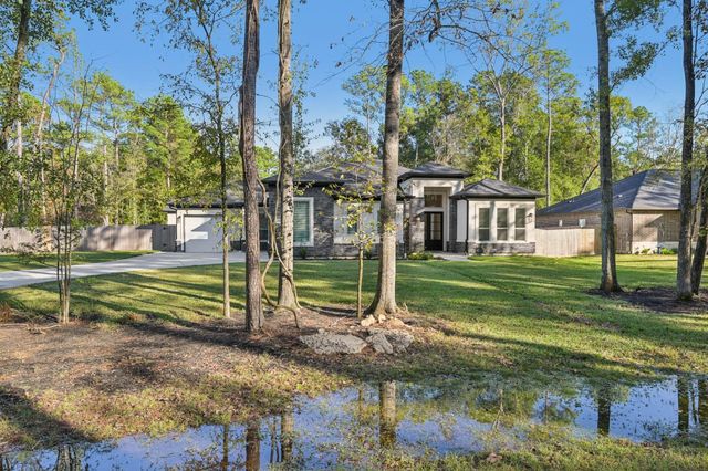 718 Weeping Willow Way, Magnolia, TX 77354