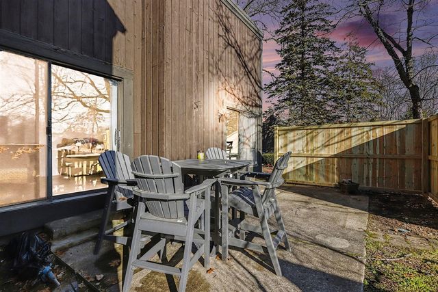 209 Paisley Court, Kalamazoo, MI 49007