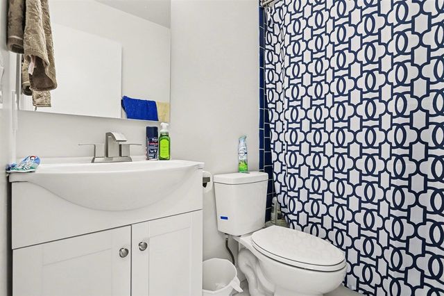 209 Paisley Court, Kalamazoo, MI 49007