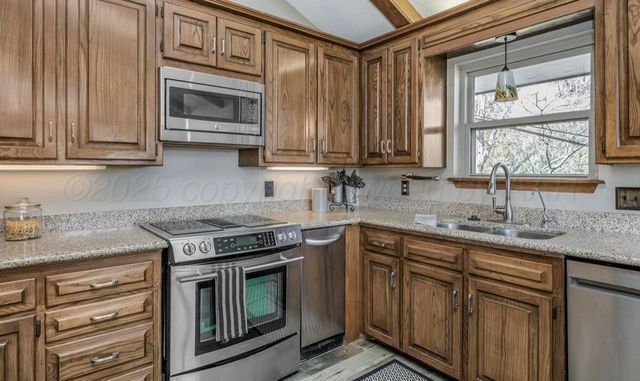 100 CEDAR Lane, Amarillo, TX 79118