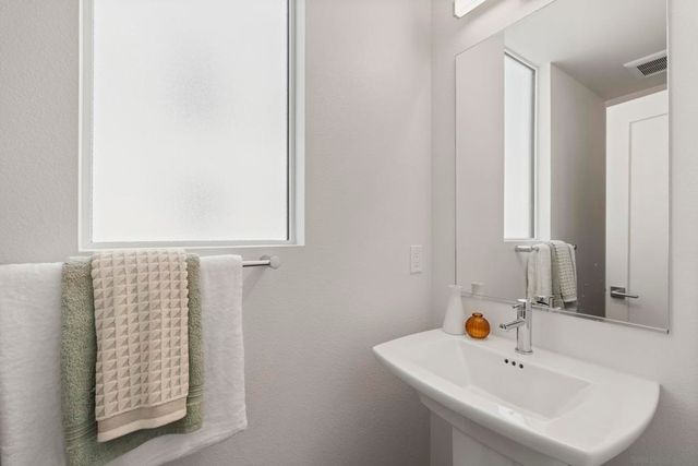 3309 Ruffin Rd 15, San Diego, CA 92123