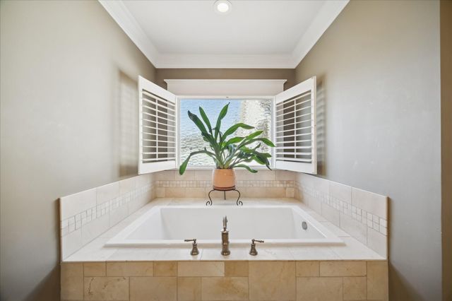 1523 Oxford Street, Houston, TX 77008