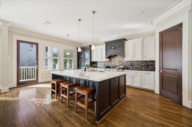 1523 Oxford Street, Houston, TX 77008