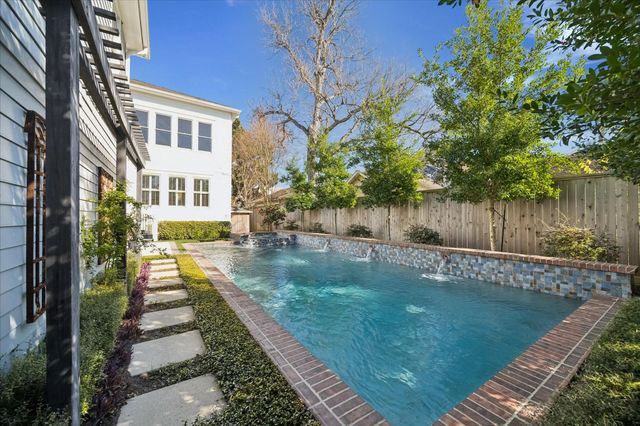 1523 Oxford Street, Houston, TX 77008