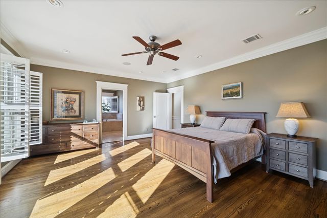 1523 Oxford Street, Houston, TX 77008