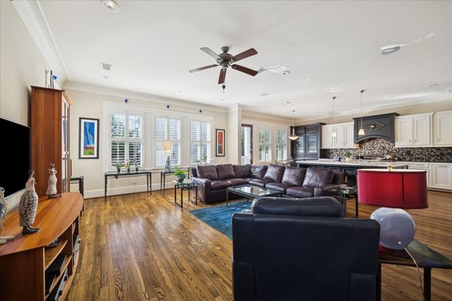 1523 Oxford Street, Houston, TX 77008