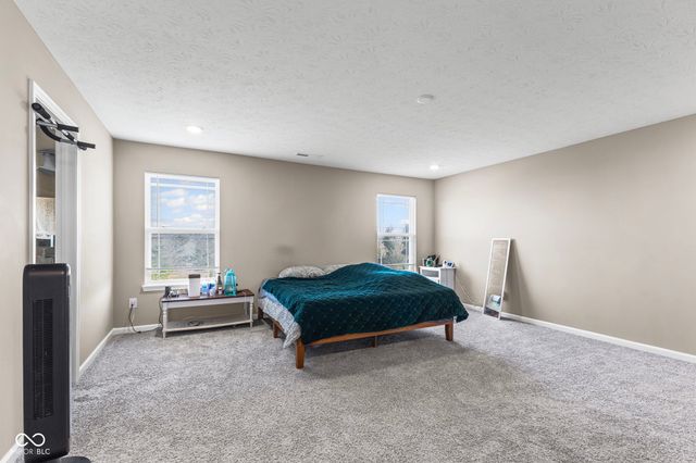 956 Fred Lane, Greenwood, IN 46143