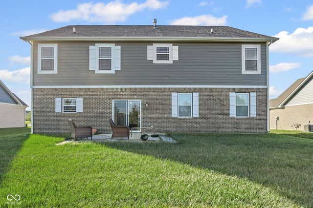 956 Fred Lane, Greenwood, IN 46143