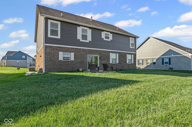 956 Fred Lane, Greenwood, IN 46143