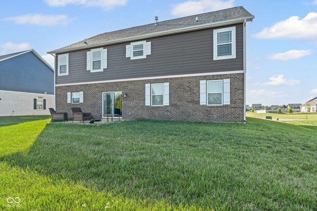 956 Fred Lane, Greenwood, IN 46143