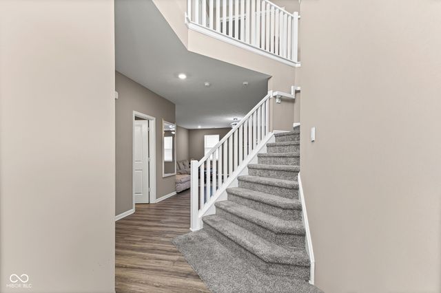 956 Fred Lane, Greenwood, IN 46143