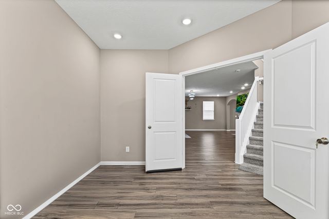 956 Fred Lane, Greenwood, IN 46143