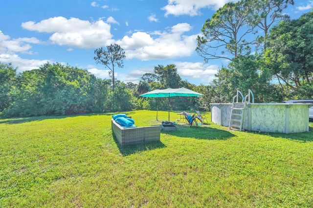 17605 92nd Lane N, Loxahatchee, FL 33470