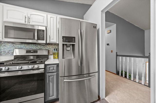 6901 110th Avenue N, Champlin, MN 55316
