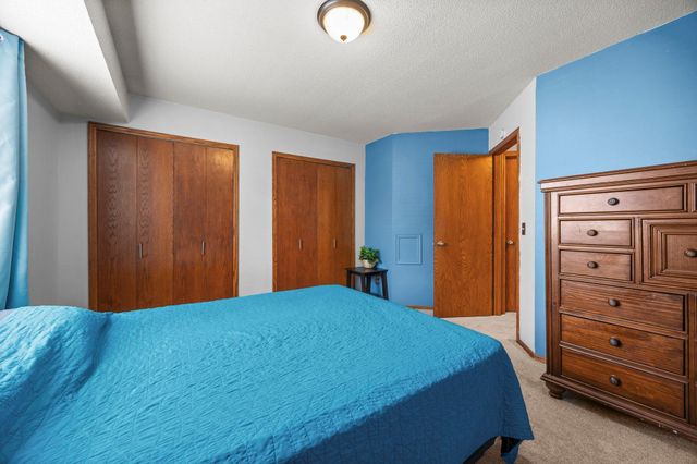 6901 110th Avenue N, Champlin, MN 55316
