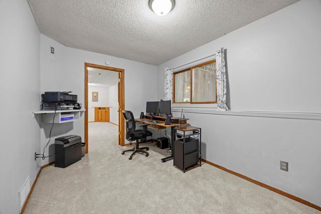 6901 110th Avenue N, Champlin, MN 55316